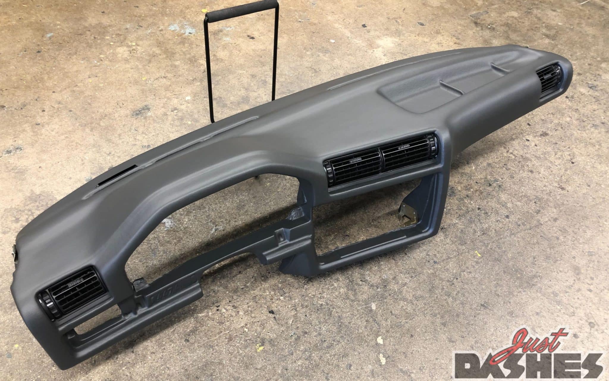 BMW E30 Dash Pad Restoration! Just Dashes
