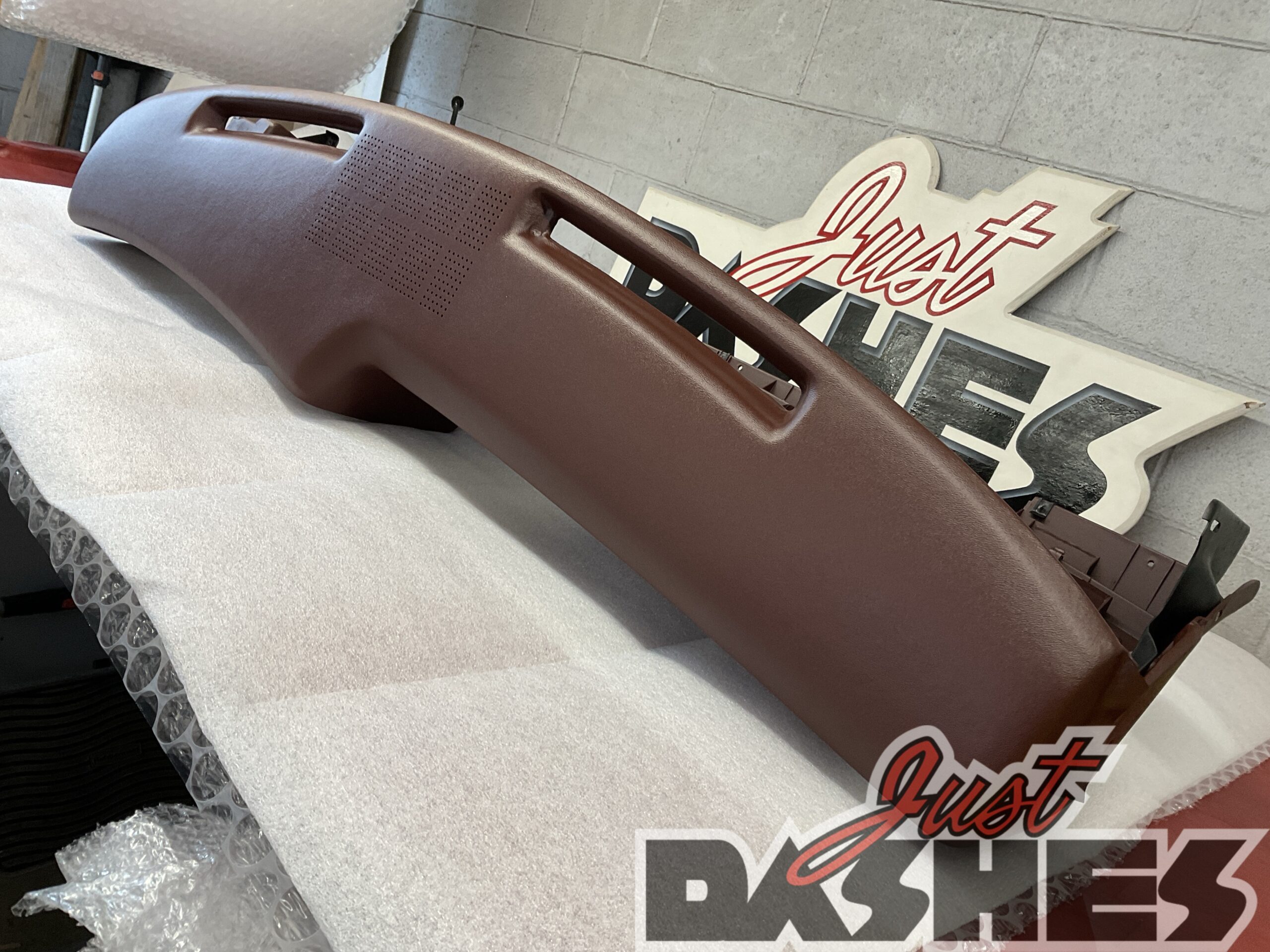 1976 Monte Carlo Dash Restoration