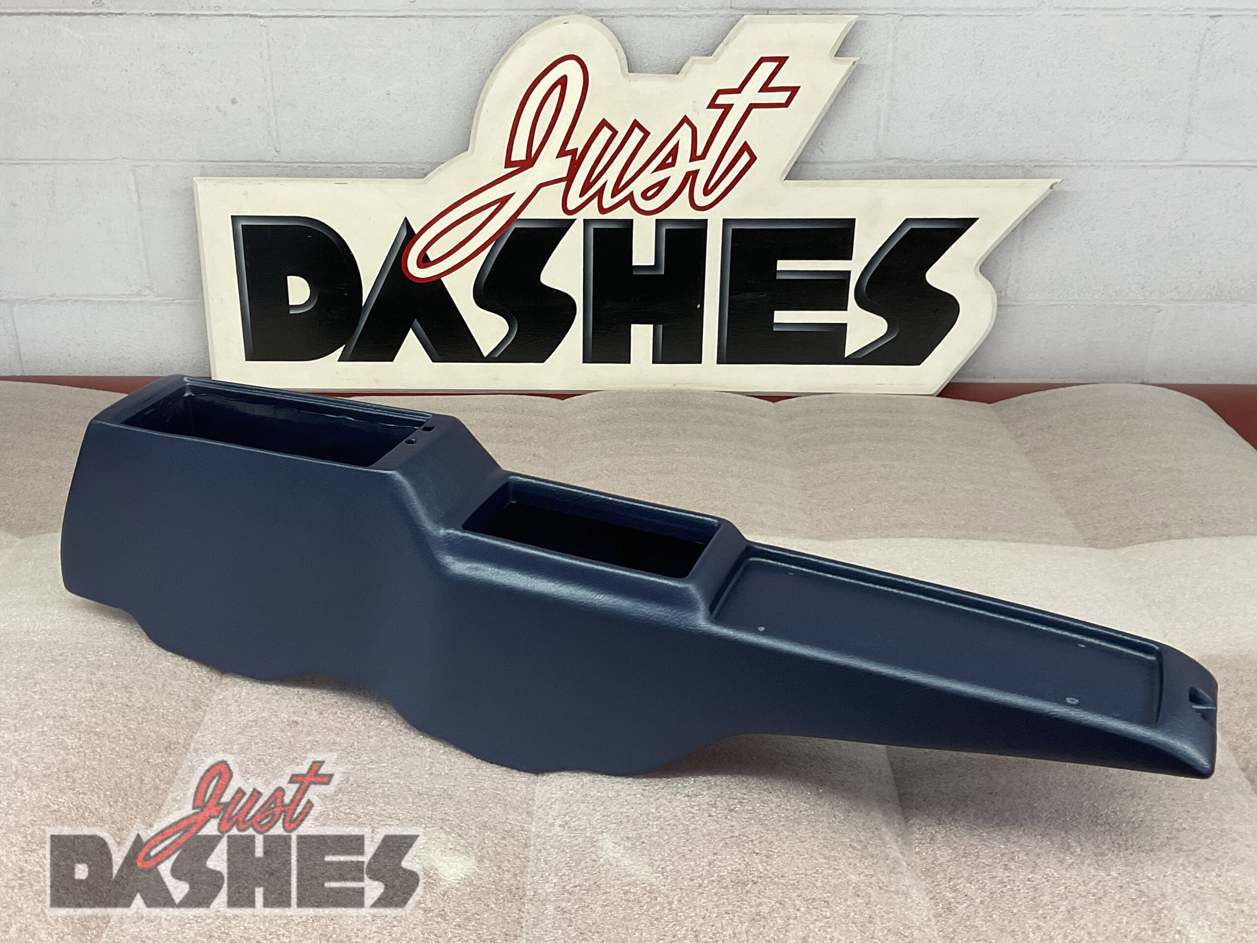 1970 Pontiac GTO Center Console Restoration by Just Dashes