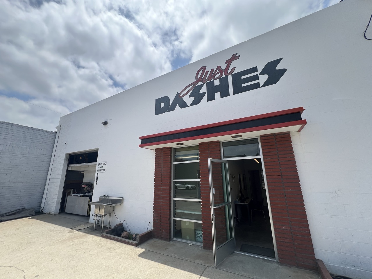 Come Tour Just Dashes This Summer! | Drop of your Dash Today